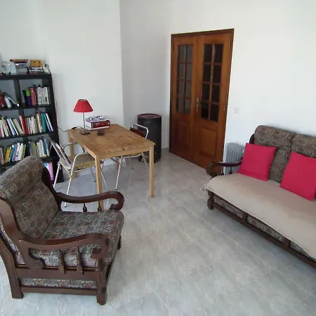 Casa Caroço Apartment *